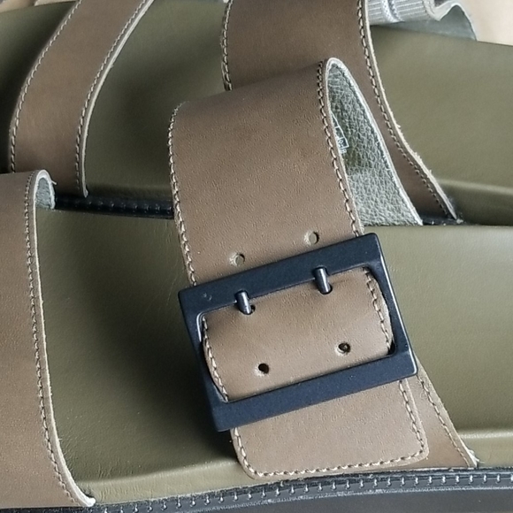 NWOT - Sorel Buckled Sandal main image 4